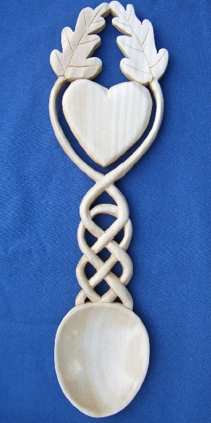 Heart with oak leaves and knotwork love spoon