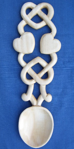 Hearts in Celtic knot
